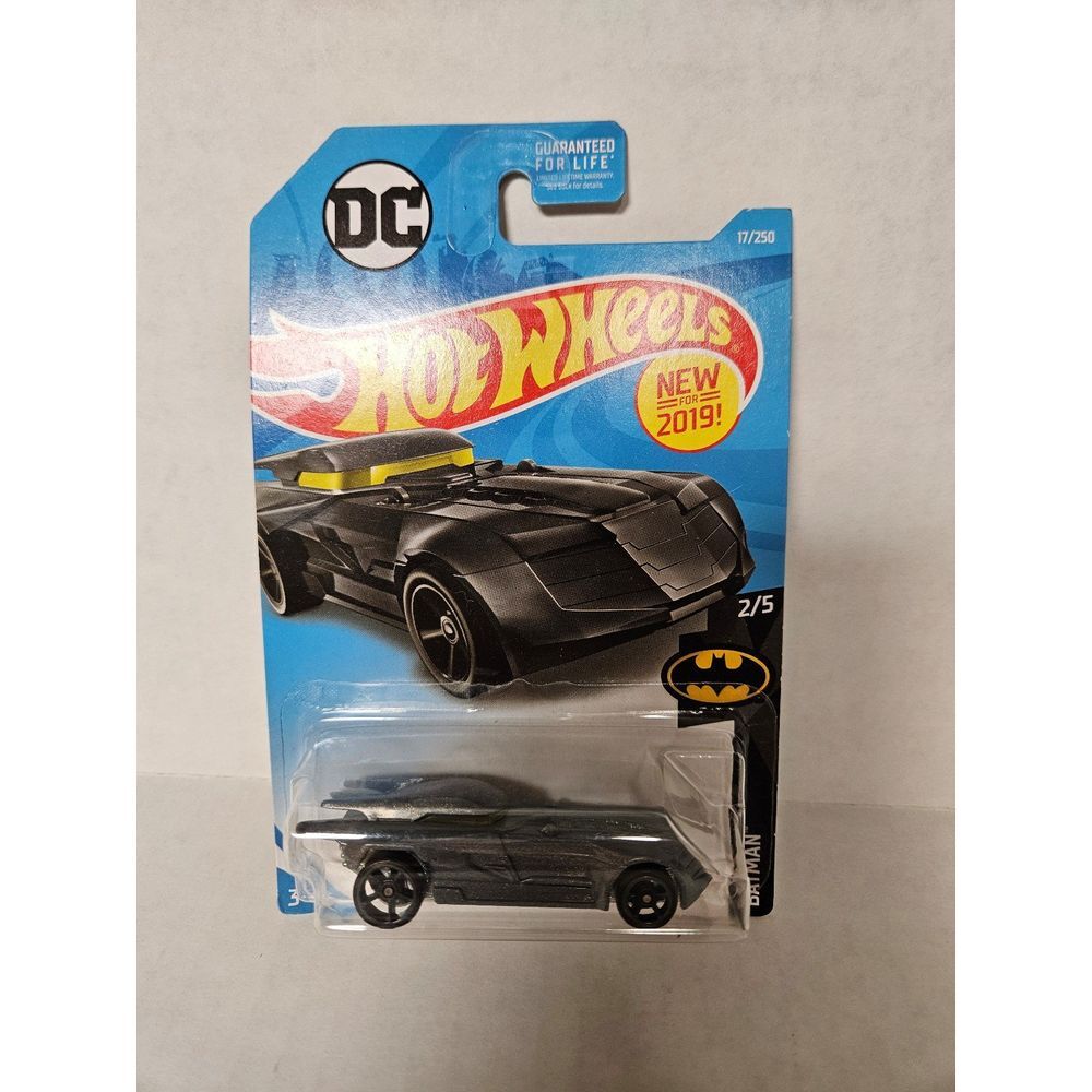 Hot Wheels‎ Batmobile New 2019, 17/250